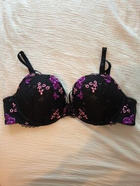 Victoria's Secret Very Sexy Push-up Bra